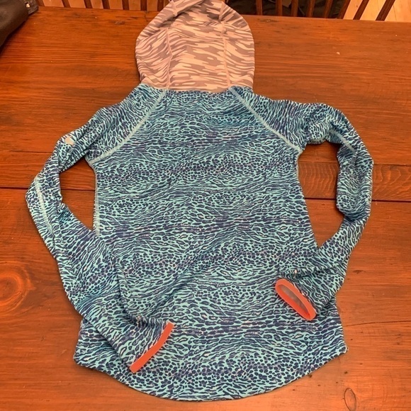 NIKE Pro Red Hoodie - Picture 3 of 3